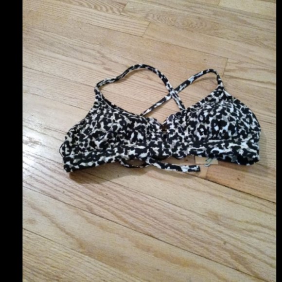 NWT Kona Sol Leopard Print Bikini Top Sz XS - Picture 1 of 2
